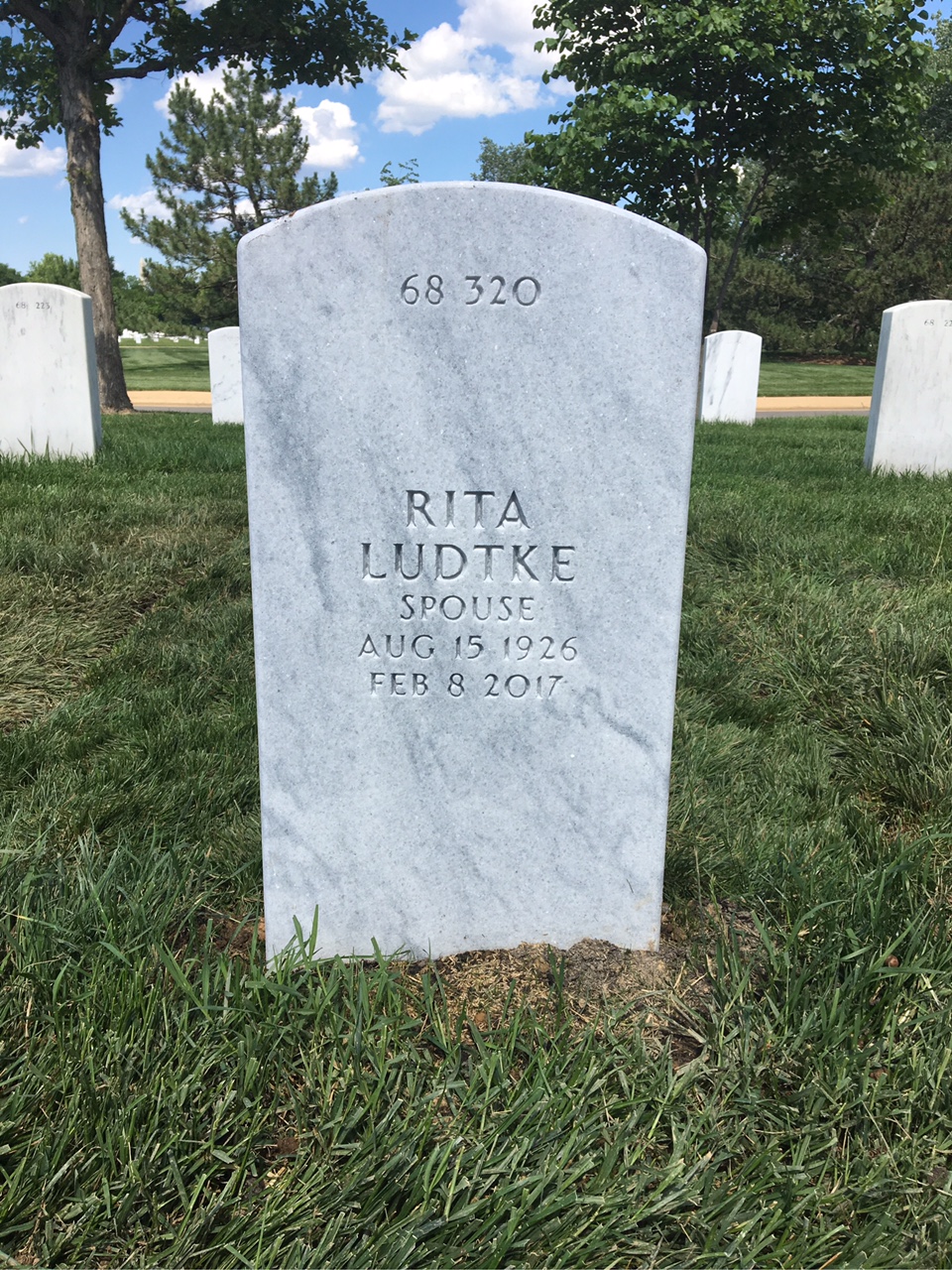 Back of headstone — Allan Seywert
