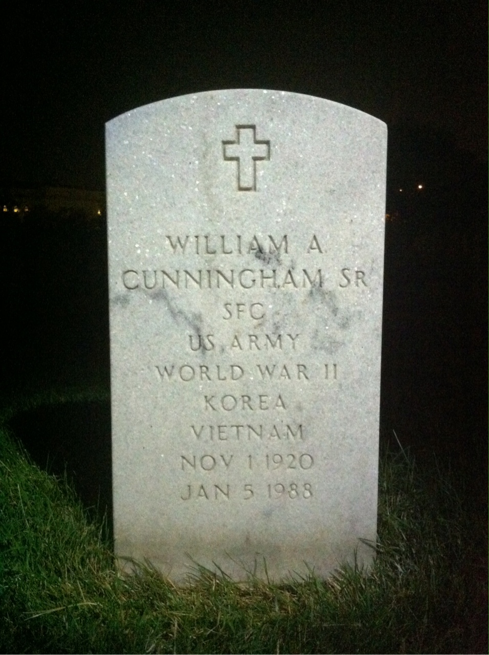 William R Cunningham