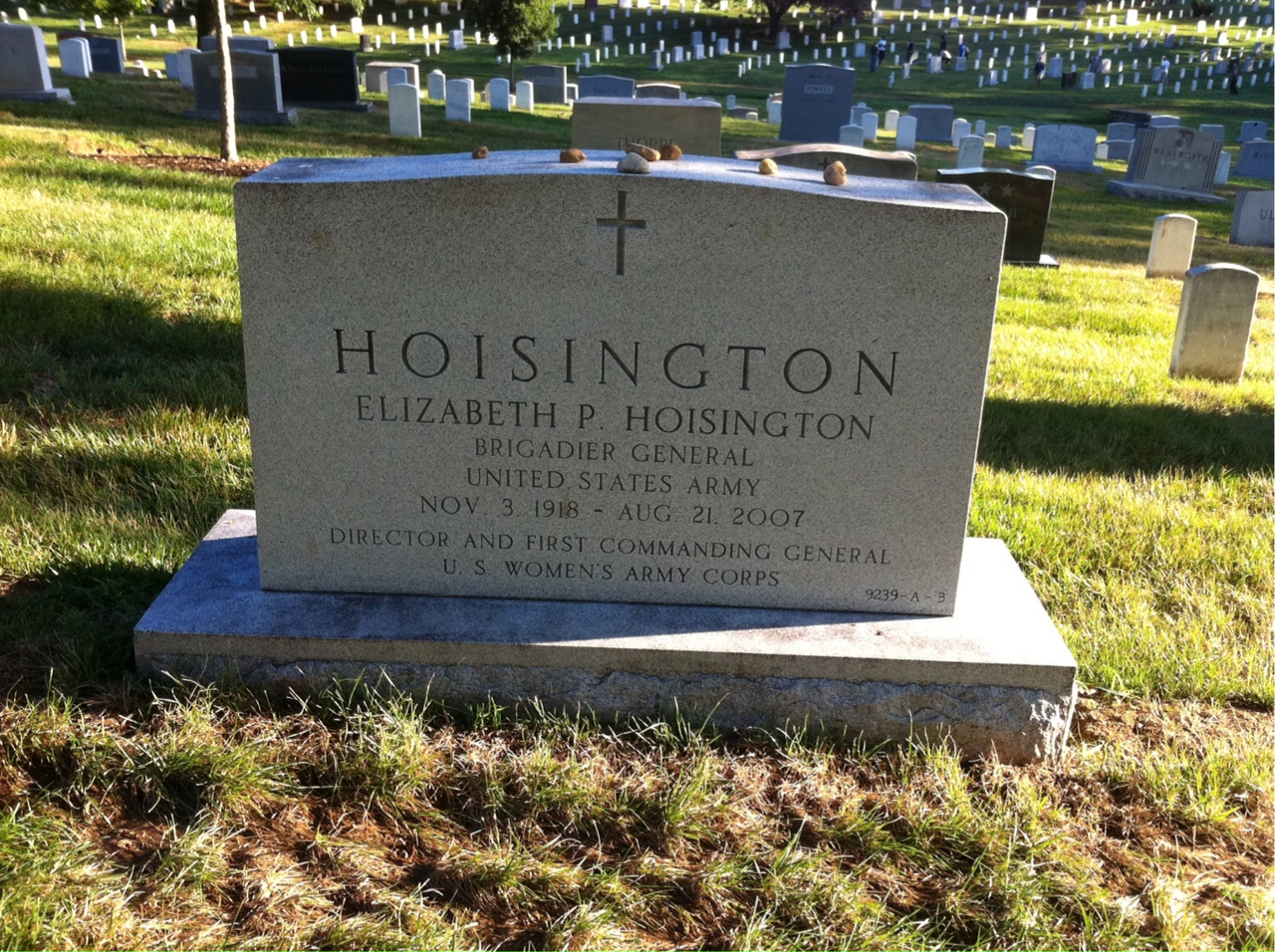 Back of headstone — Elizabeth Hoisington
