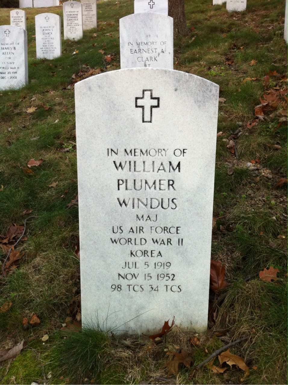 Headstone of William Plumber Windus