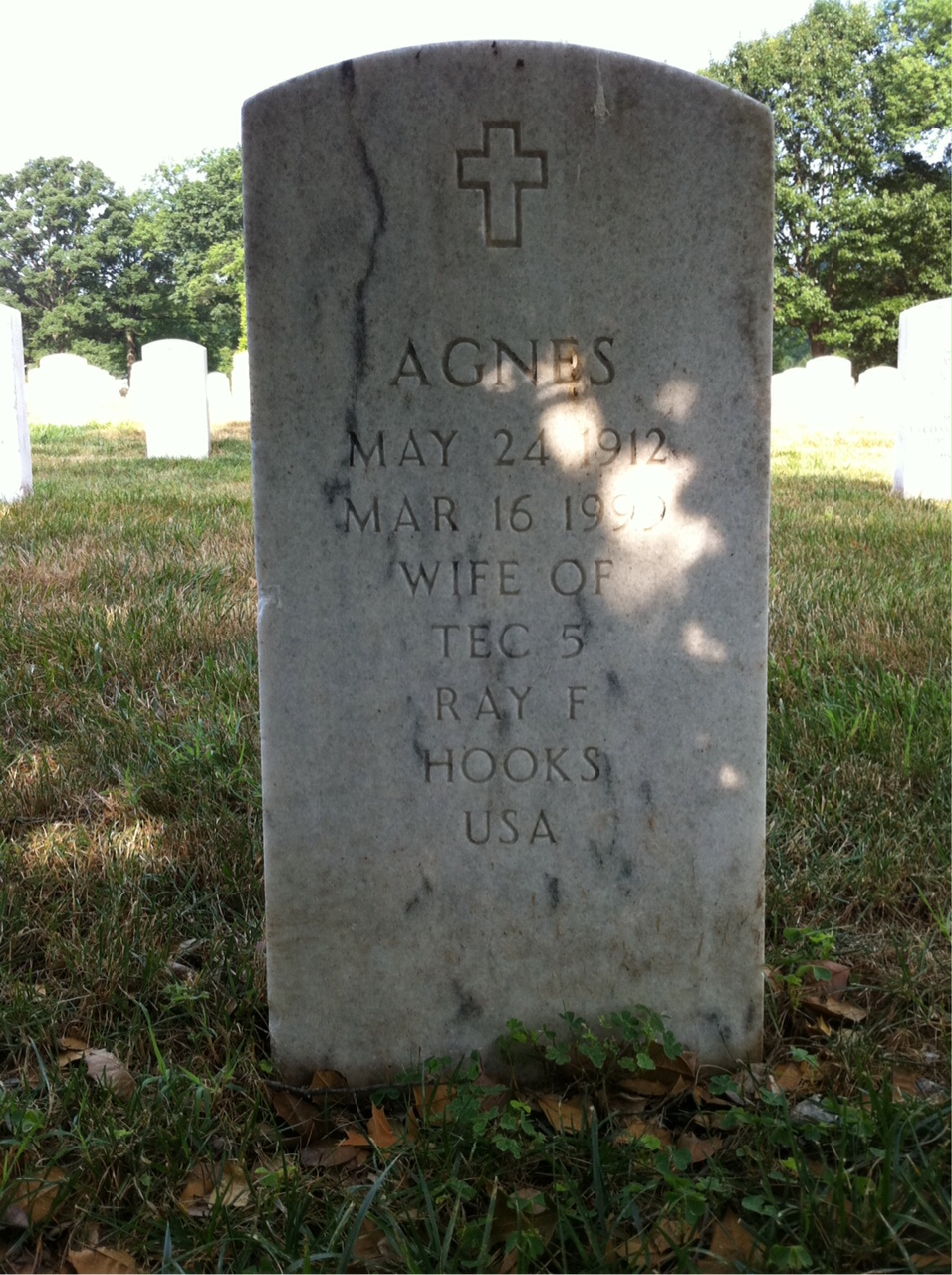 Agnes Hooks