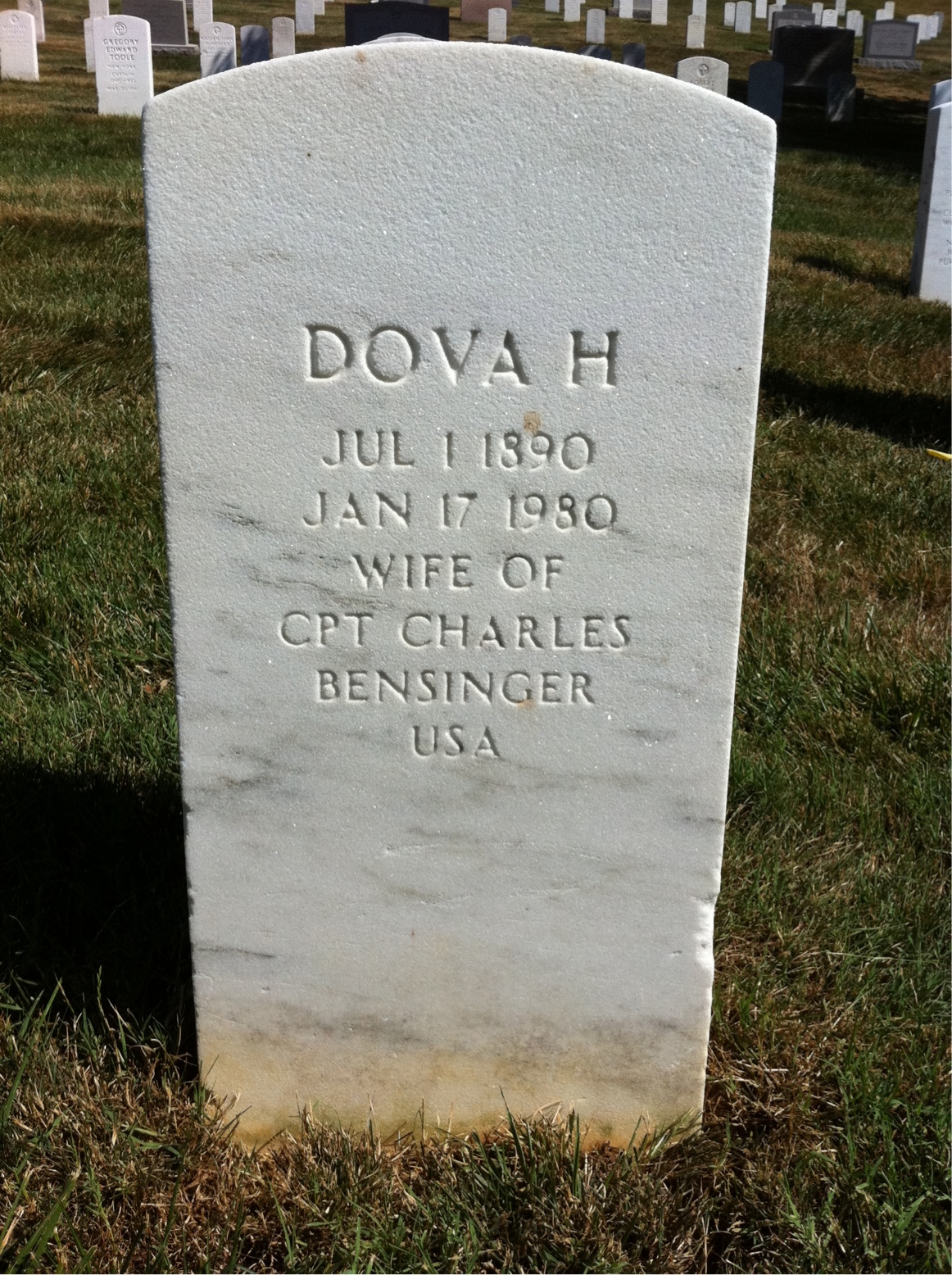 Dova Bensinger