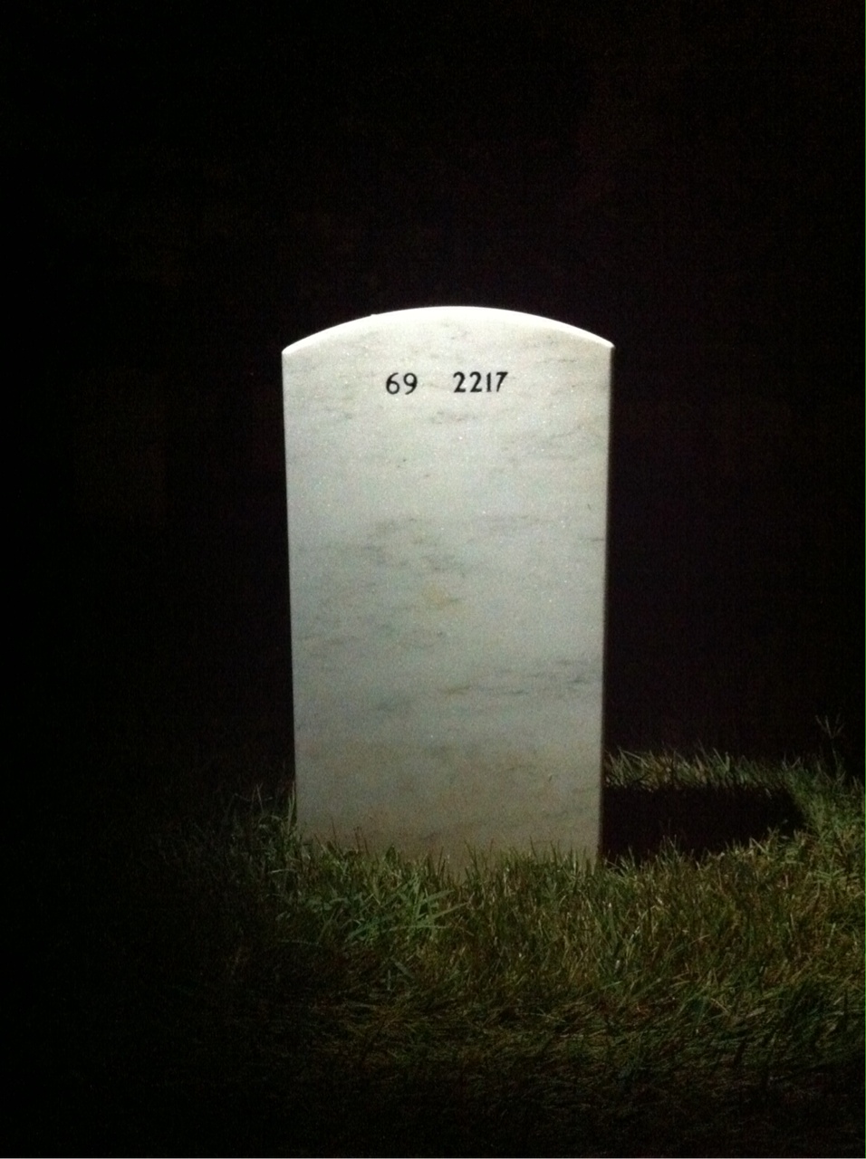 Back of headstone — Seavy Bennett