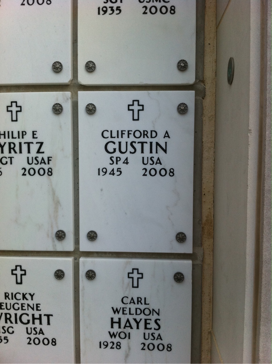 Clifford Gustin