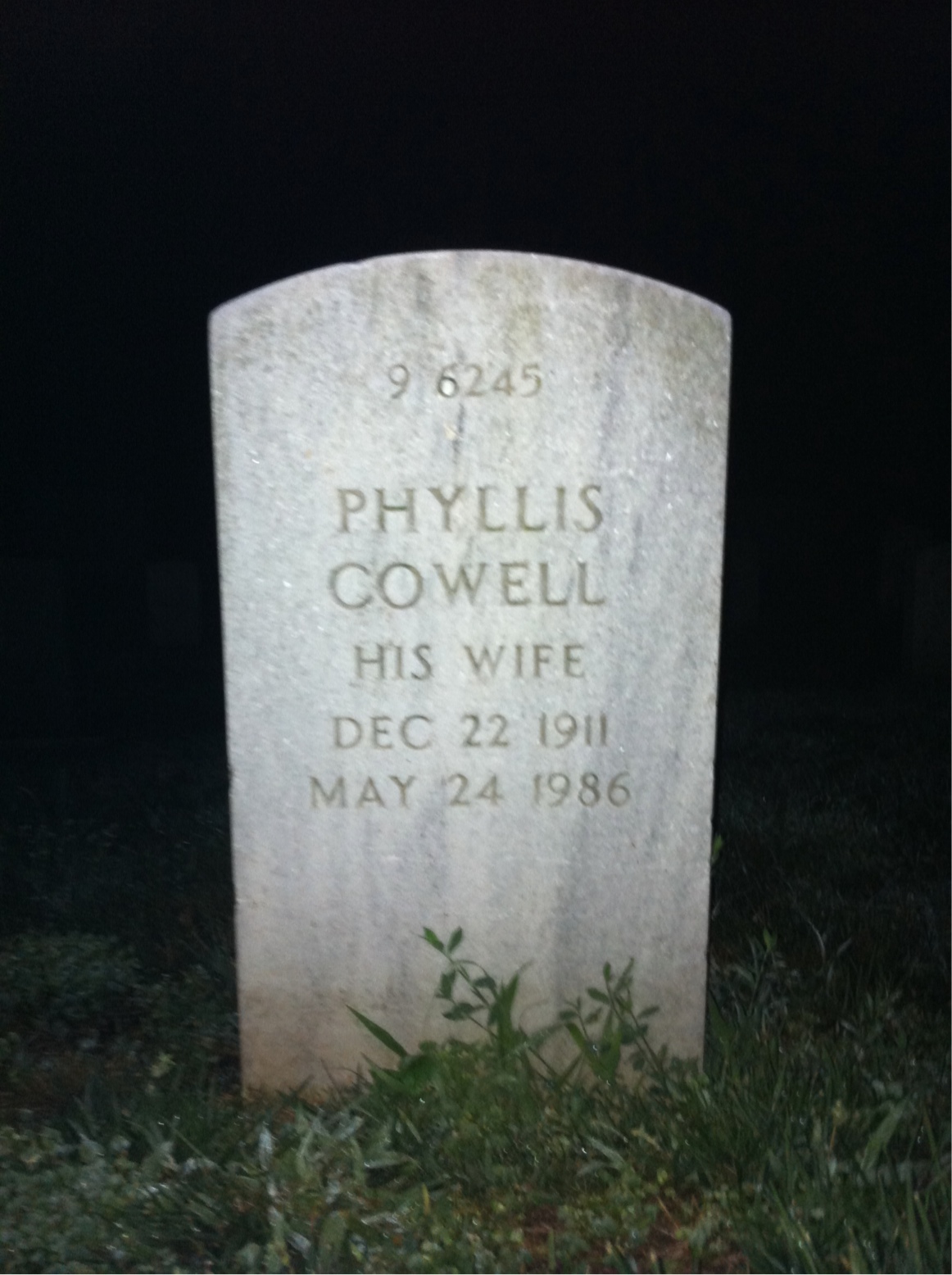 Back of headstone — Phyllis Bogle