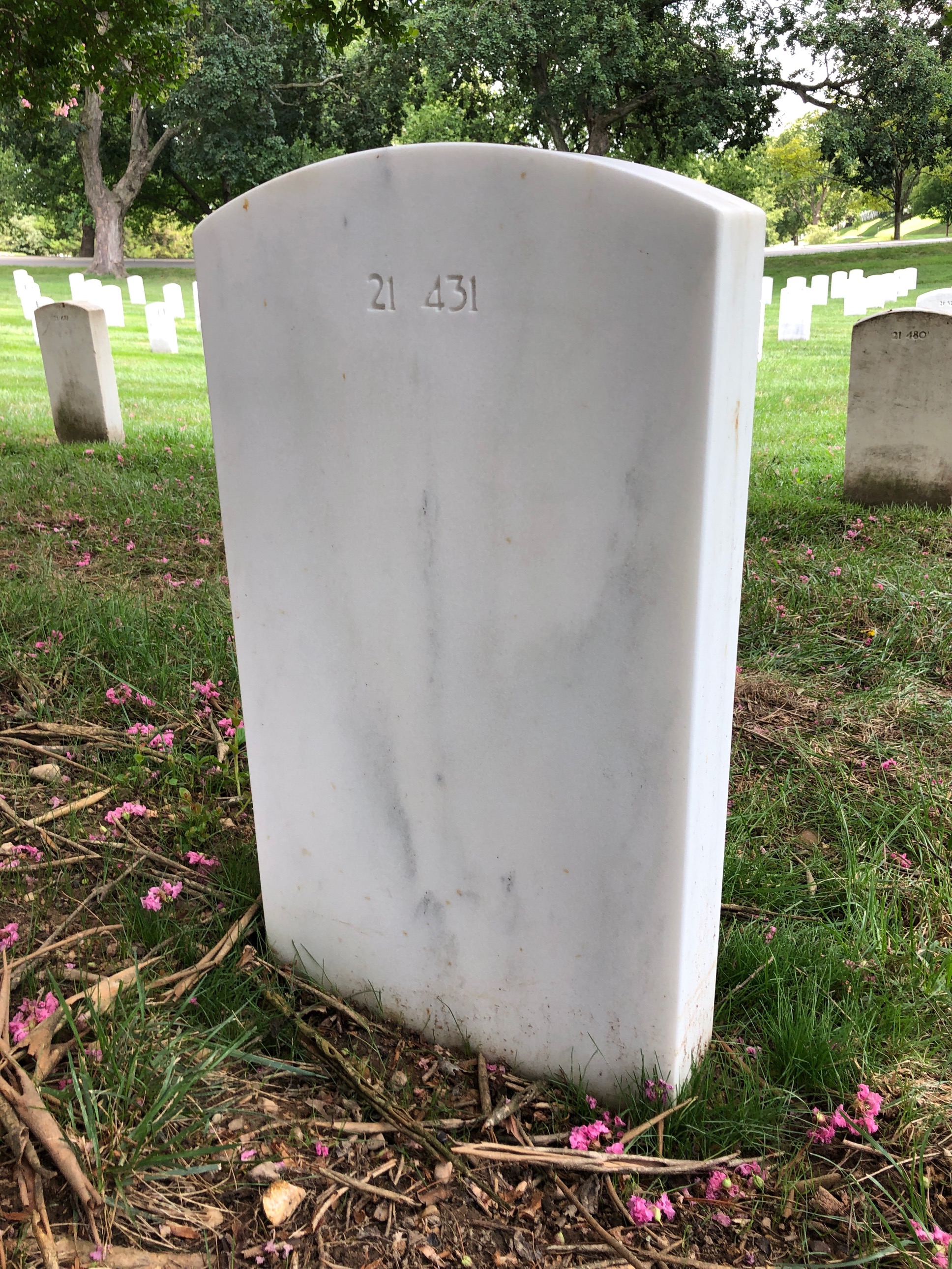 Back of headstone — Myrtis Minter