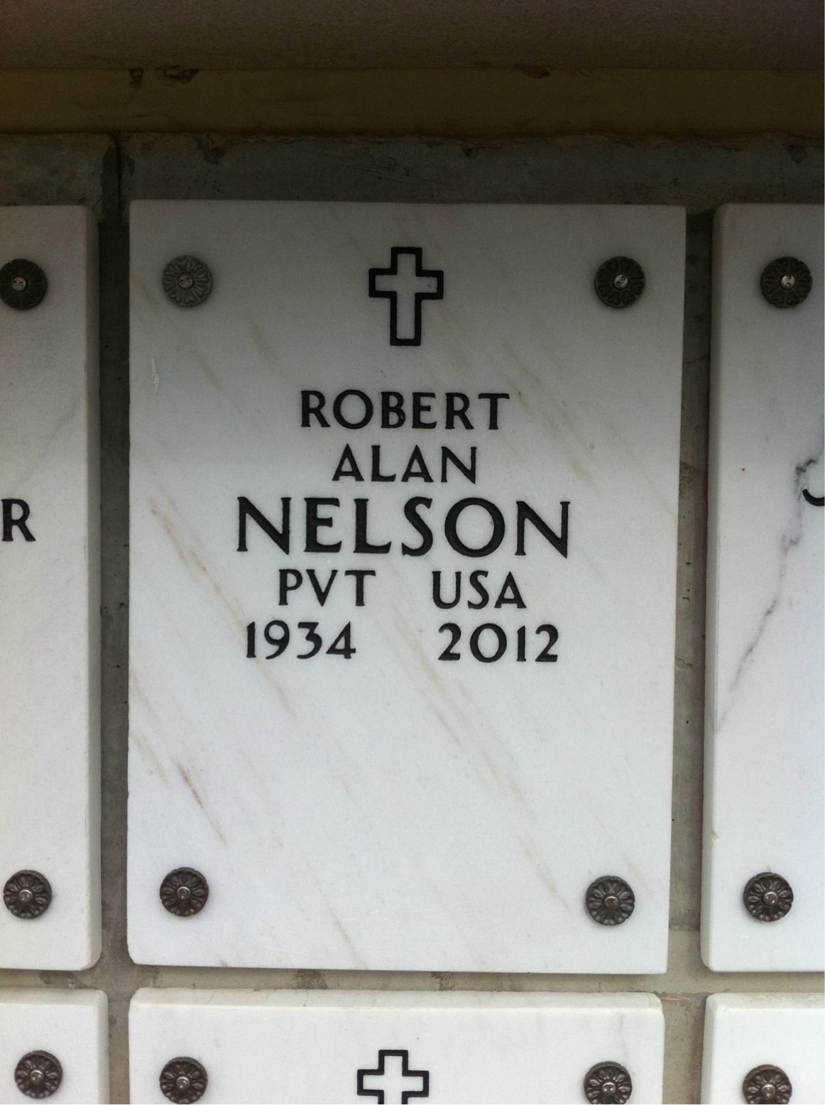 Robert L Nelson
