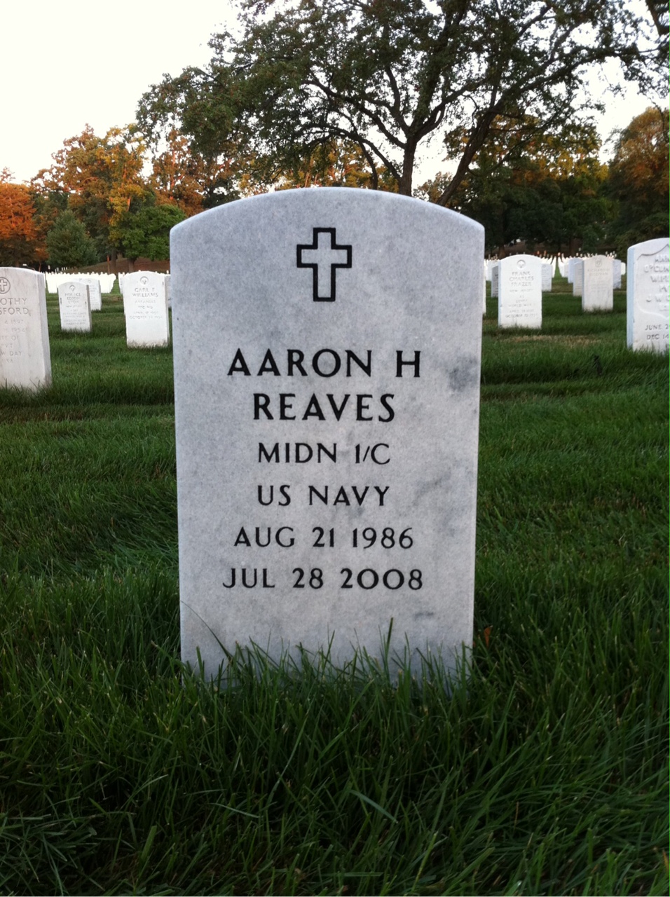 Aaron Reaves