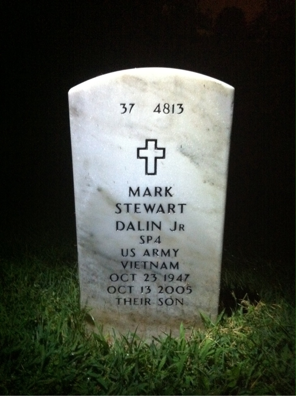 Back of headstone — Mark Dalin