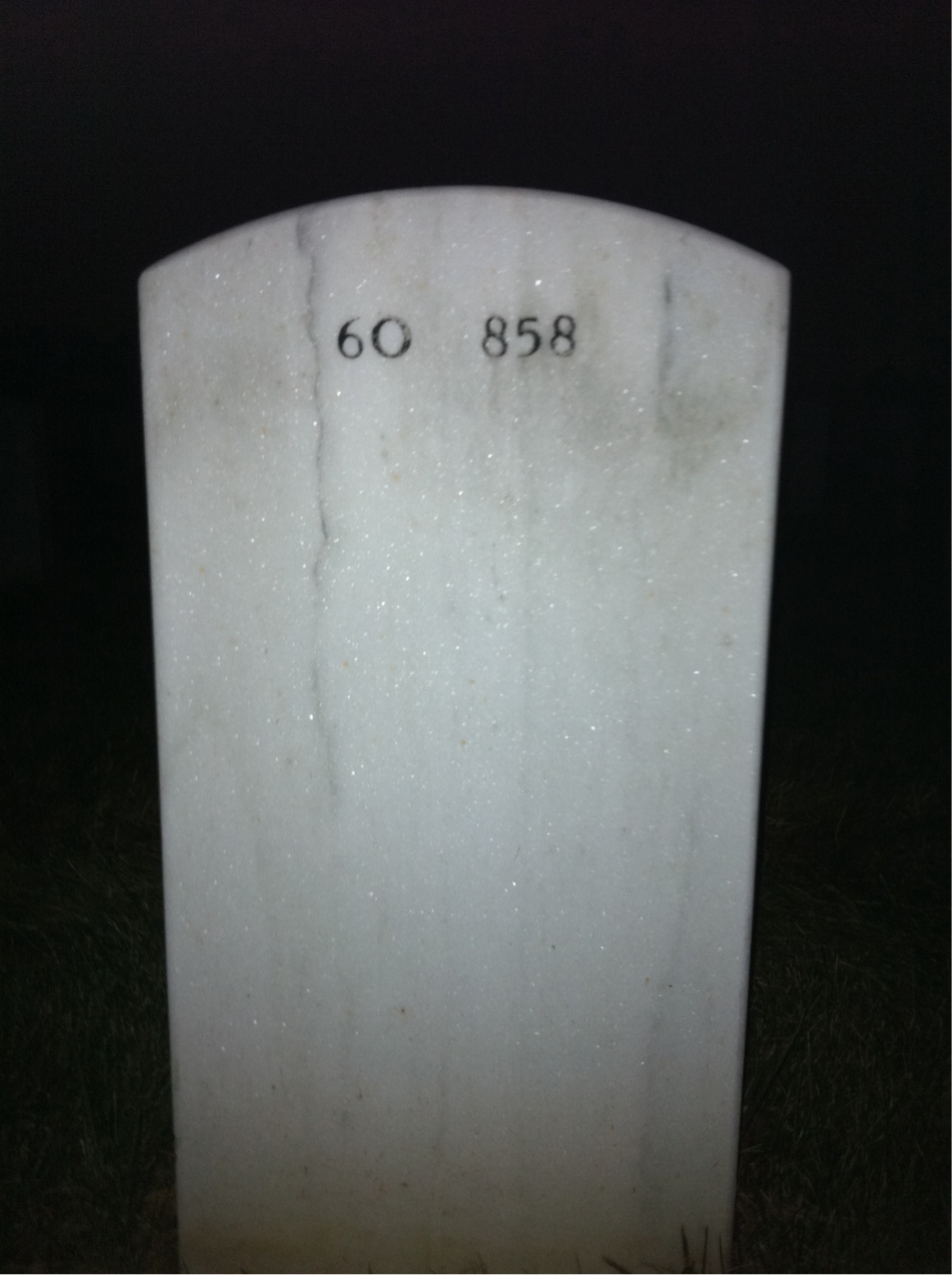 Back of headstone — Louie Hinson