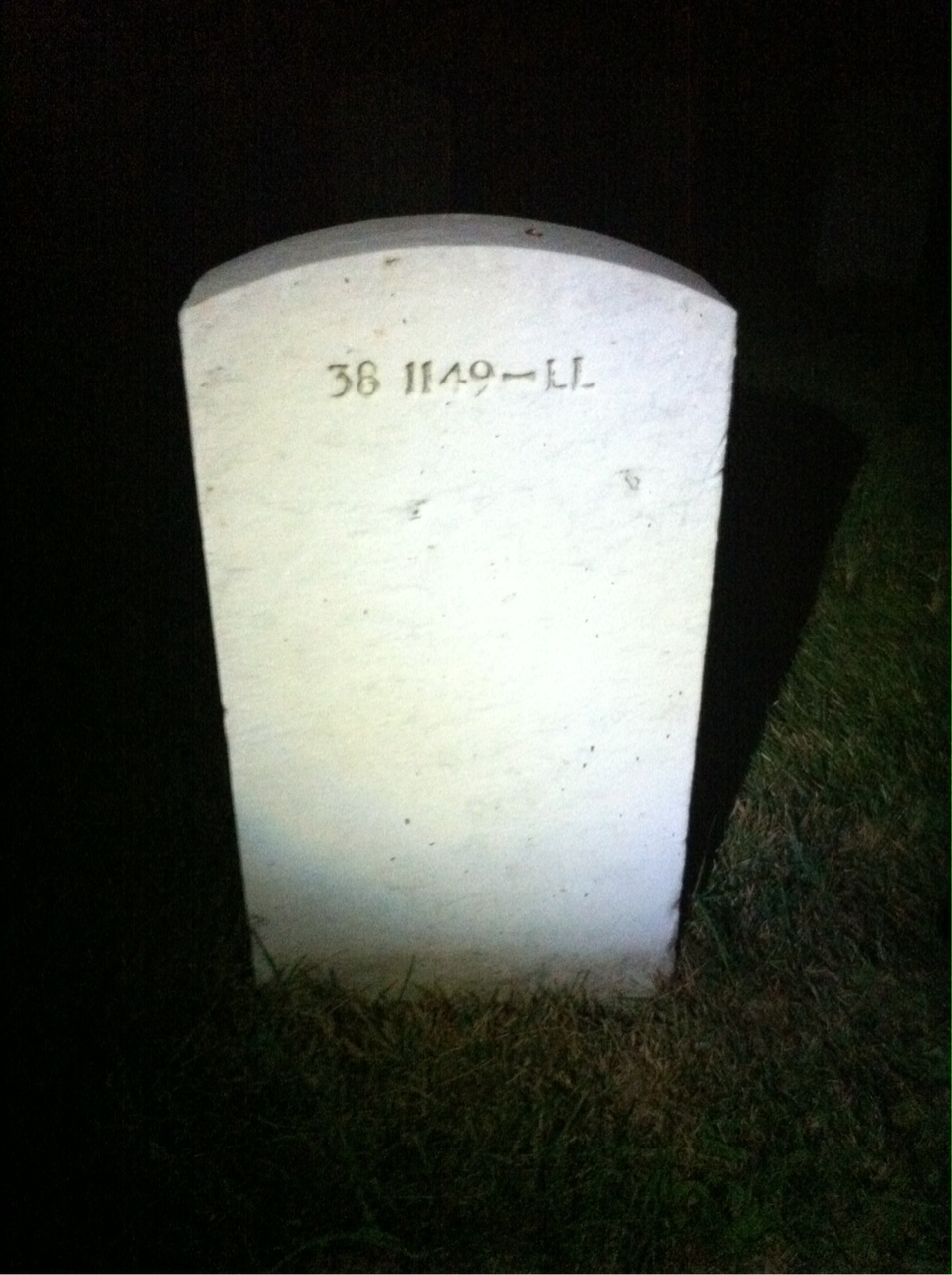Back of headstone — Bonnie Morris