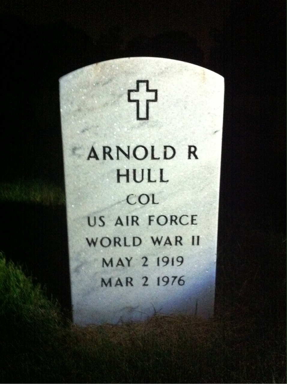 Arnold Hull