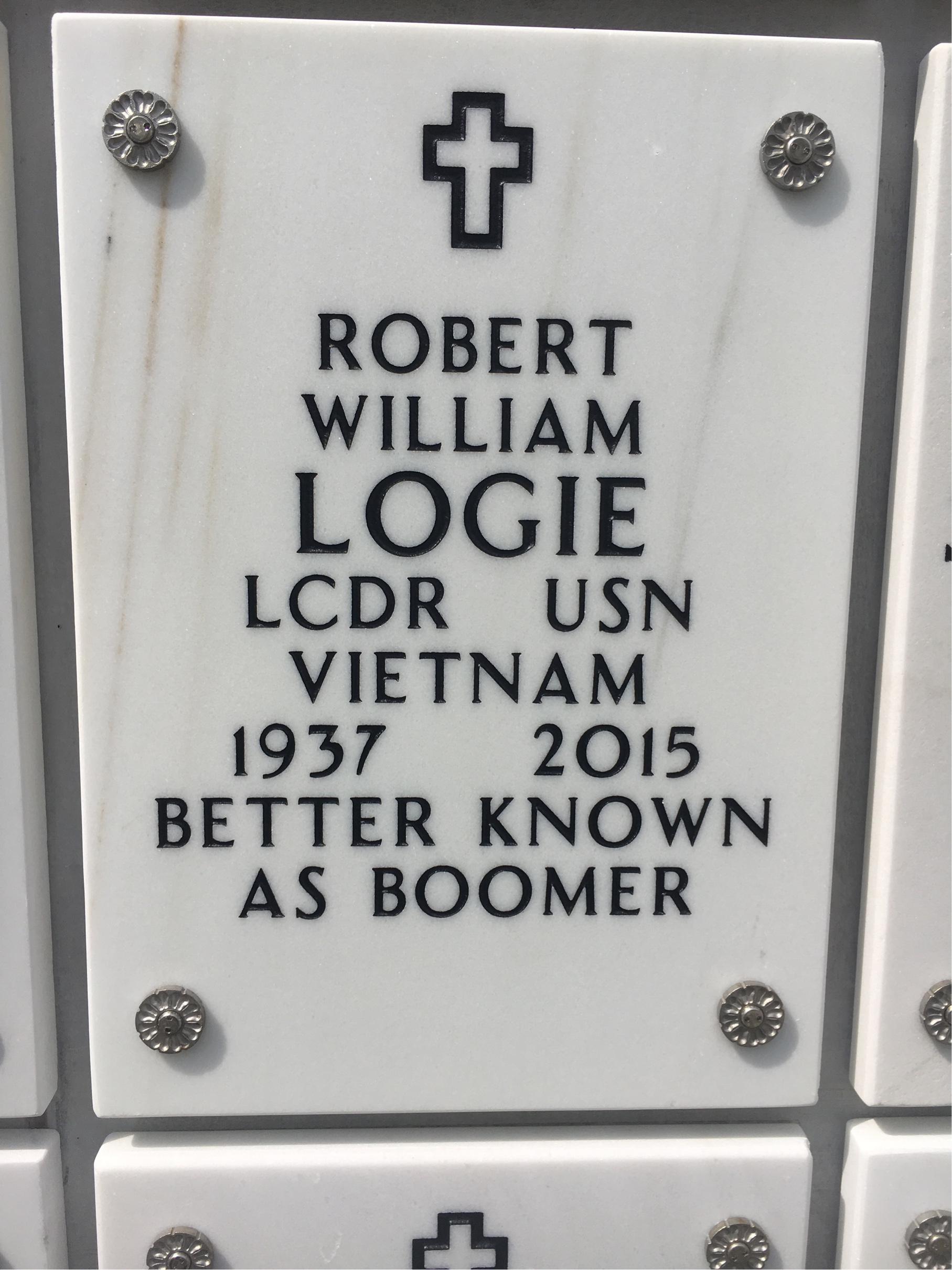 Robert W Logie