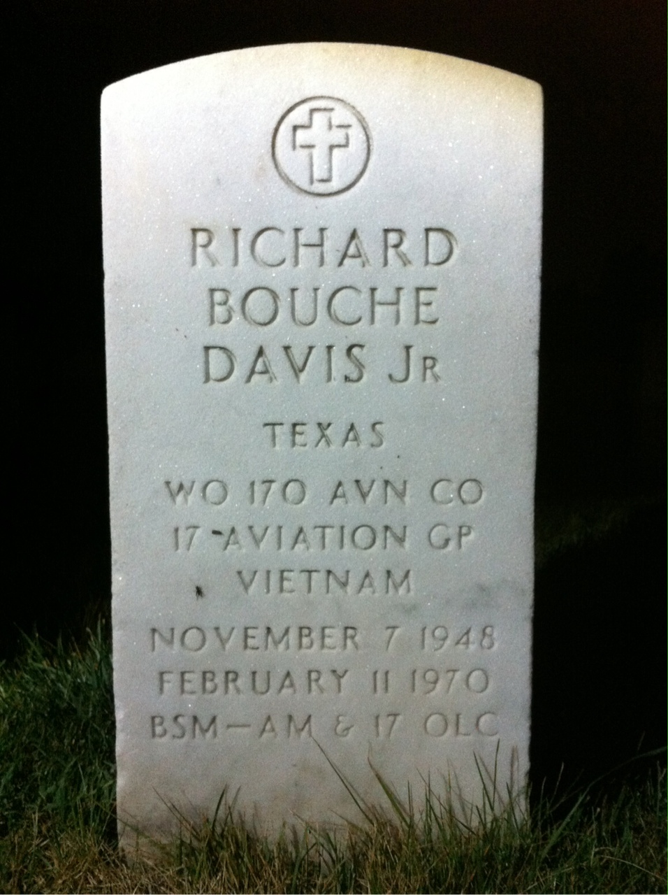 Headstone of Richard Bouche Davis Jr.