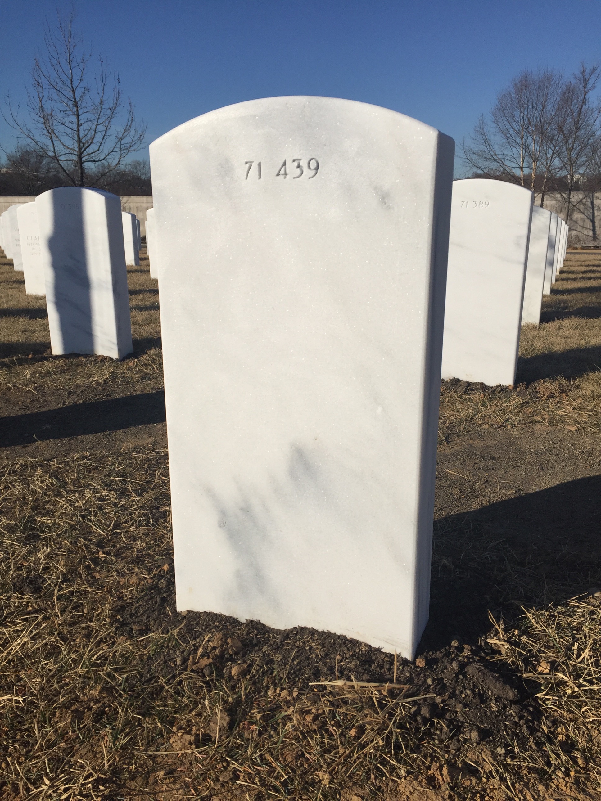 Back of headstone — Wayne Charles Bond