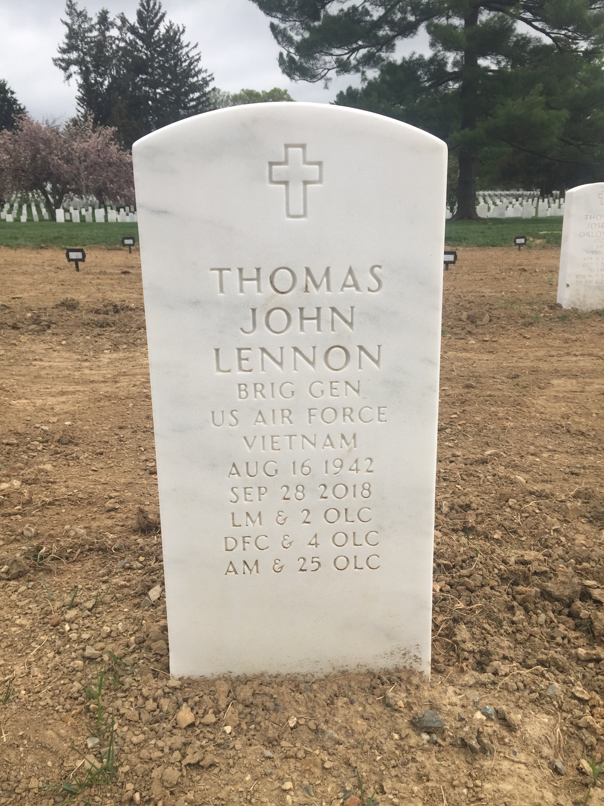 Thomas J Lennon