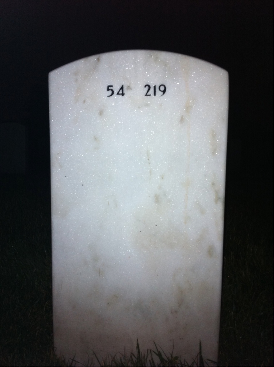 Back of headstone — Everest Capra