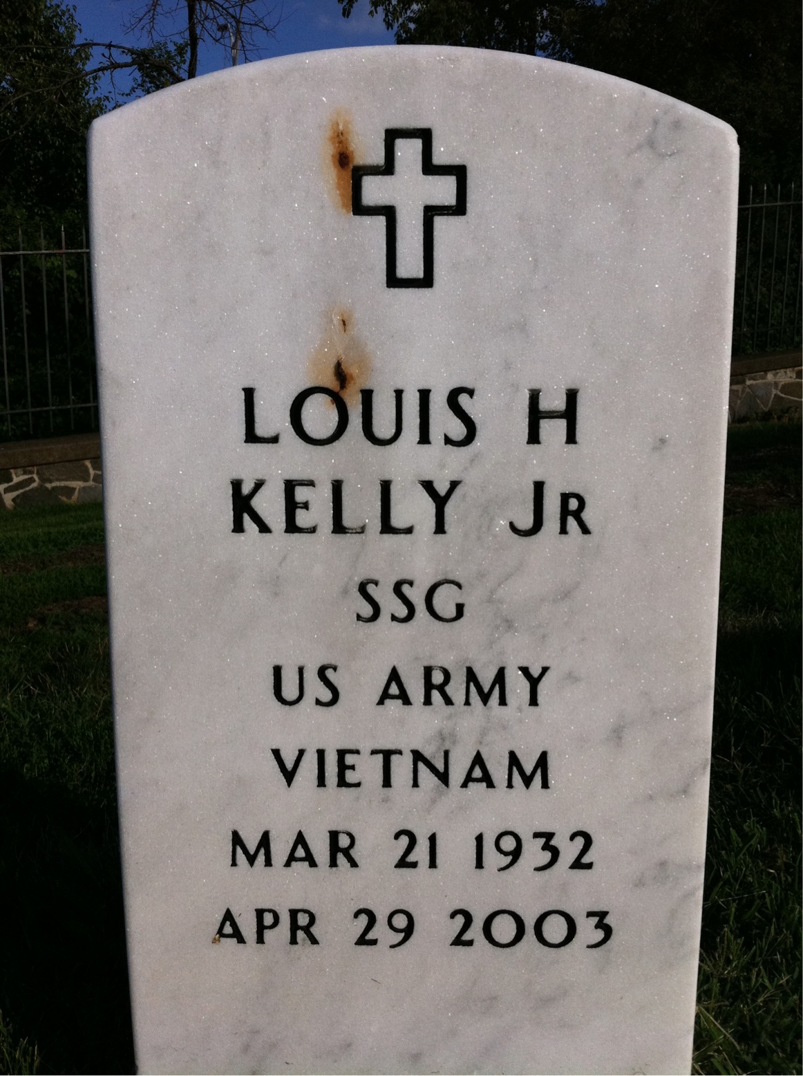 Louis Kelly