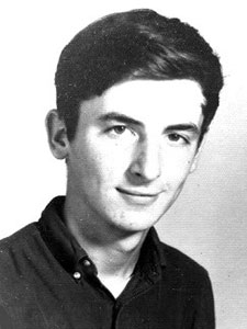Jon Albert Julia