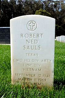 Headstone of Robert Ned Sauls