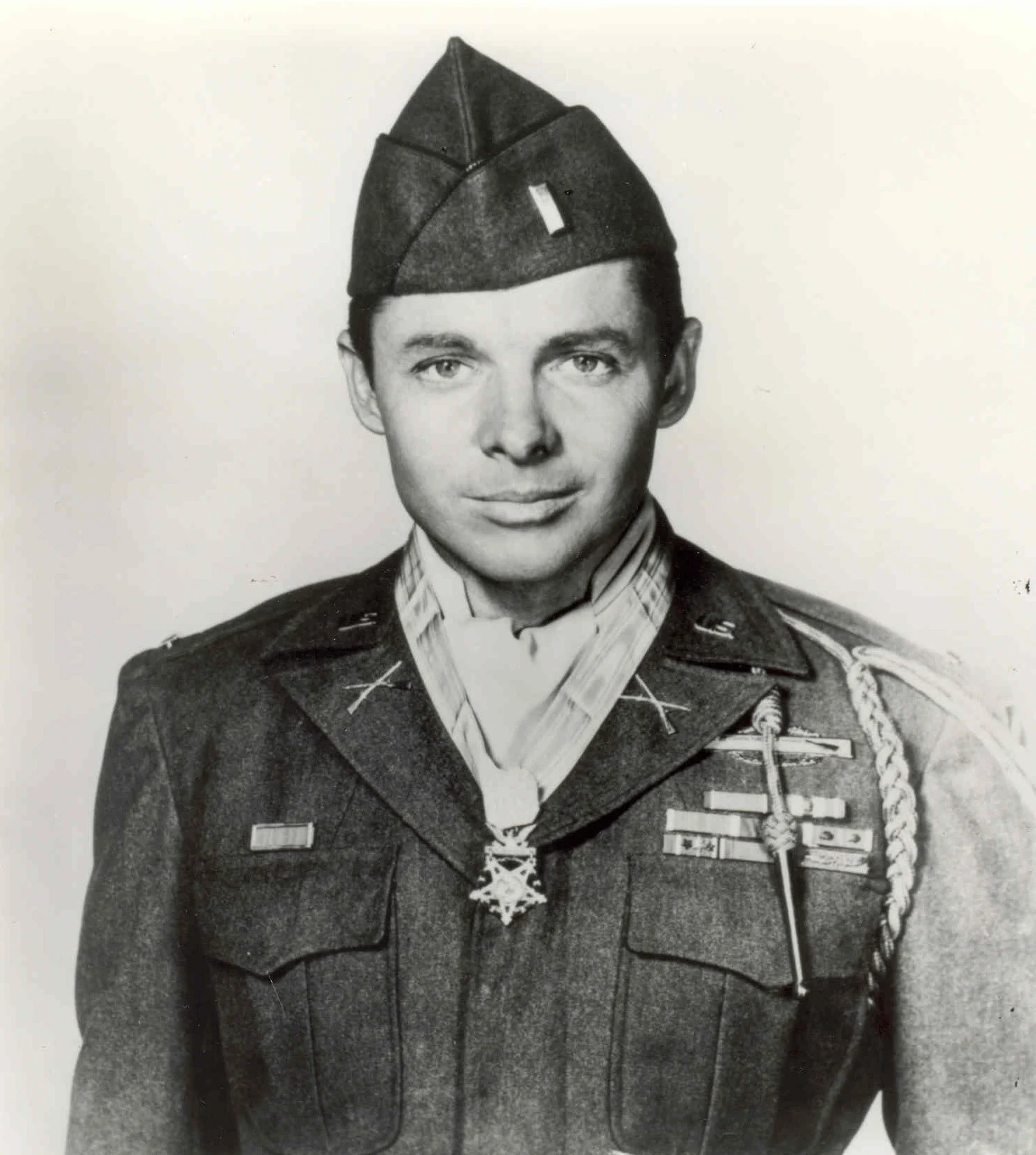 Headstone of Audie Leon Murphy