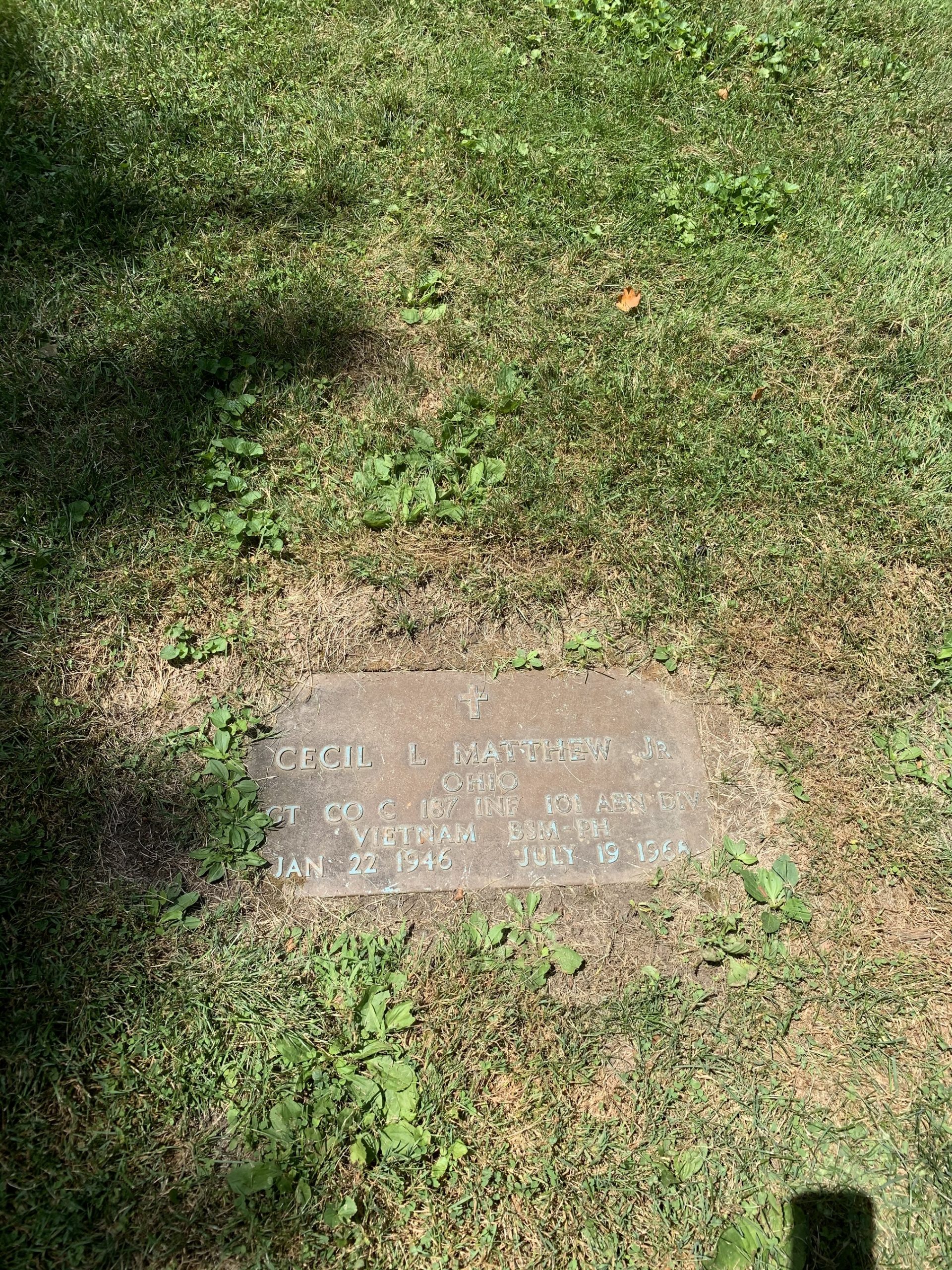Headstone of Cecil Leroy Matthew Jr.