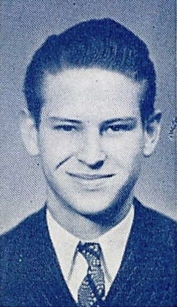 Robert E Wright