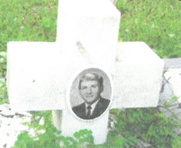 Headstone of Theodore Mattatw Ropchock