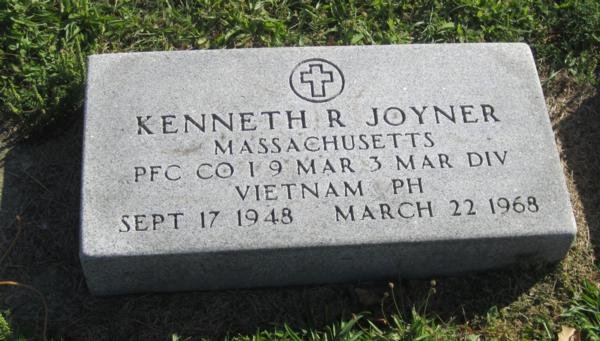 Headstone of Kenneth Russell Joyner
