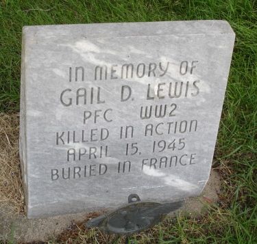 Back of headstone — Gail De Loss Lewis