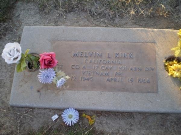 Headstone of Melvin Lynn Kirk