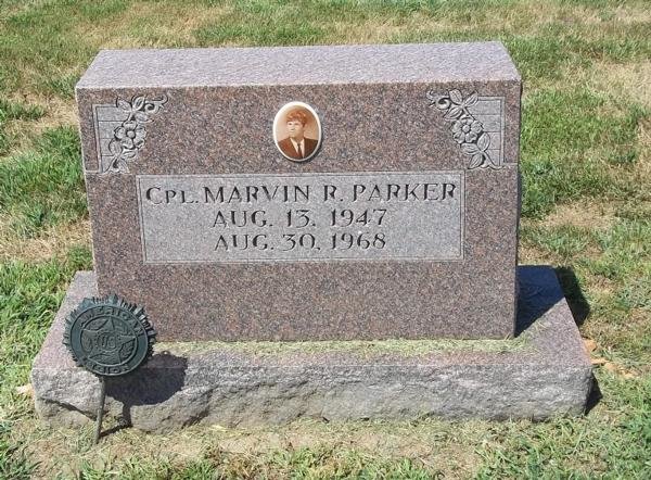Headstone of Marvin Russell Parker