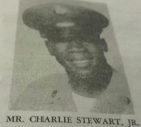 Headstone of Charlie Aces Stewart Jr.