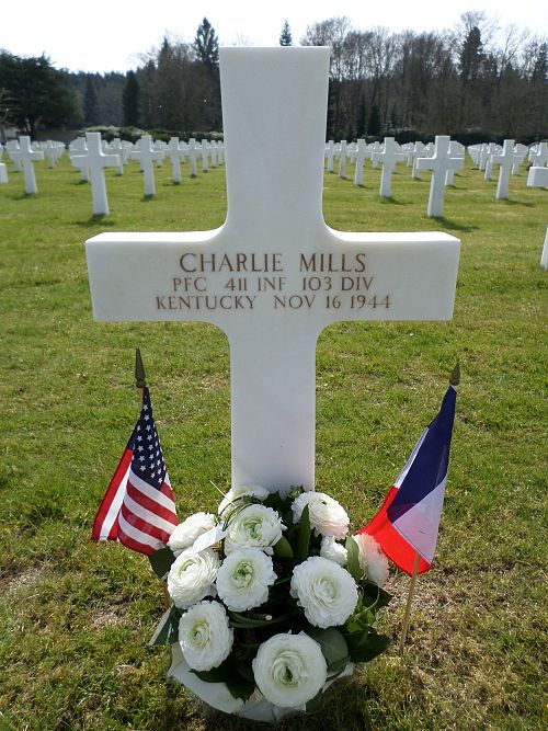 Charlie Mills