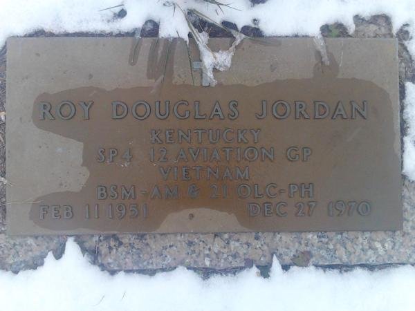 Headstone of Roy Douglas Jordan