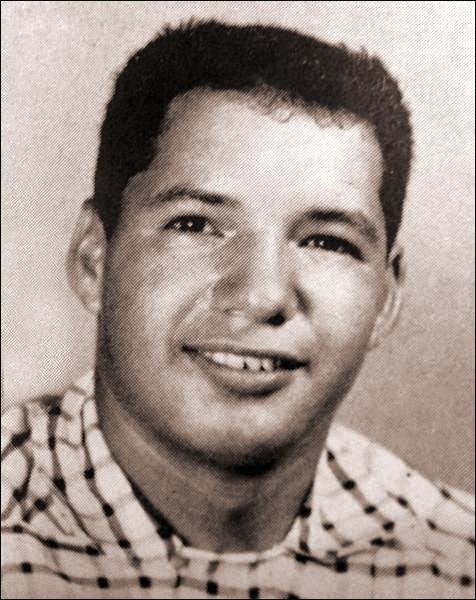 Headstone of Roy Rodriguez Salinas