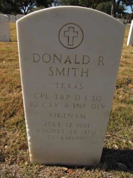 Headstone of Donald Richard Smith