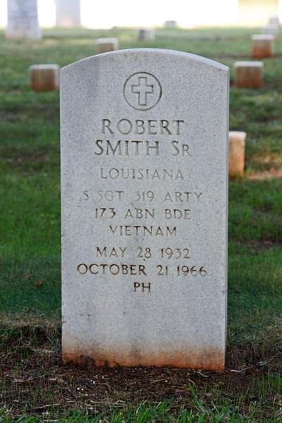 Headstone of Robert Smith Sr.