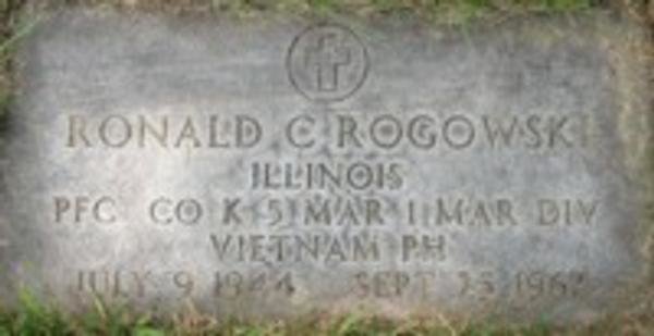 Headstone of Ronald Chester Rogowski