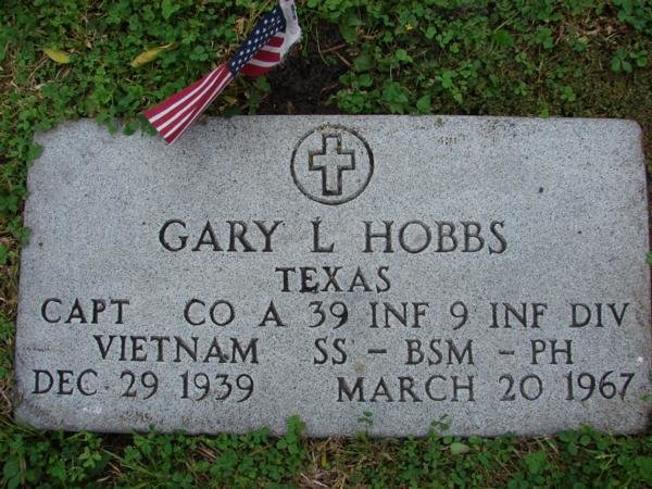 Headstone of Gary Lynn Hobbs