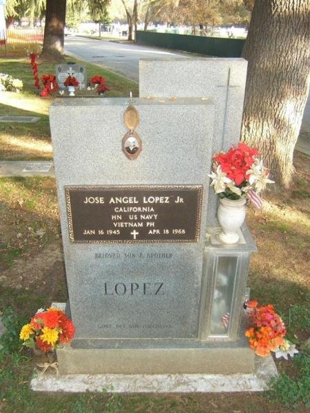 Headstone of Jose Angel Lopez Jr.