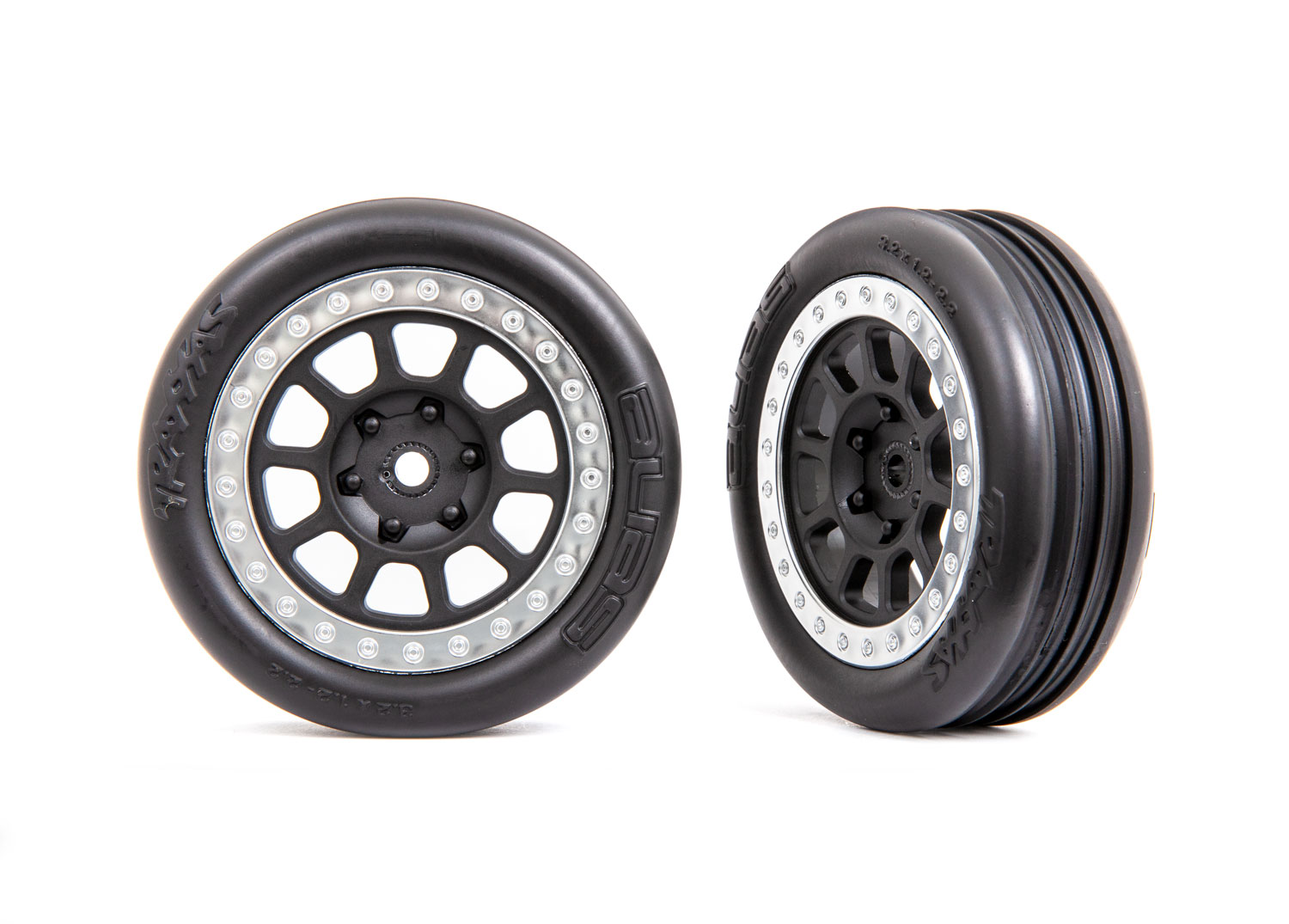 2.2" Wheels with Alias Tires (2)